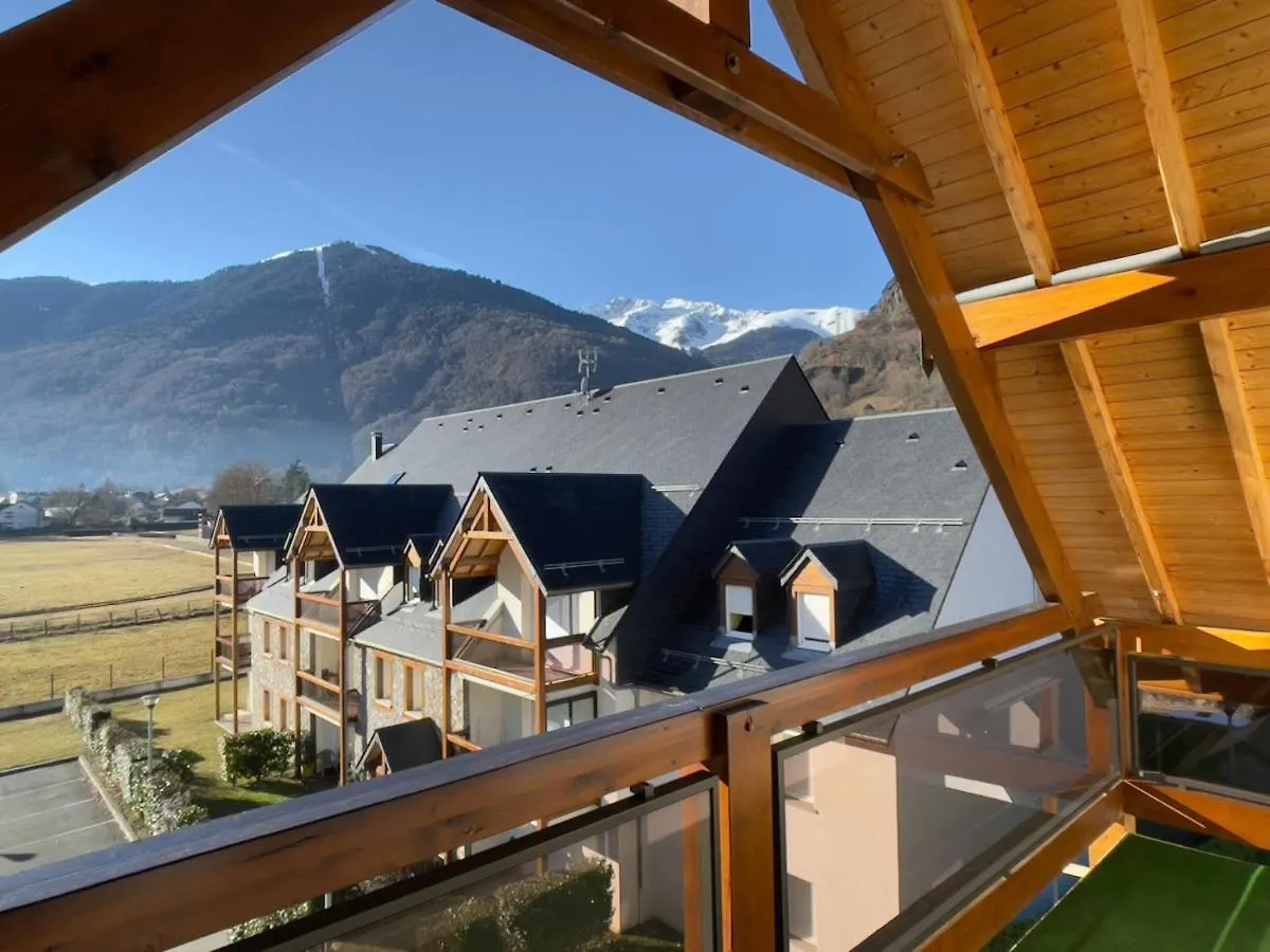 Appartement De Standing Luchon Coeur Des Pyrenees Bagneres-de-Luchon Apartment